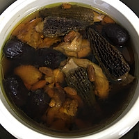 羊肚菌炖鸡的做法图解6