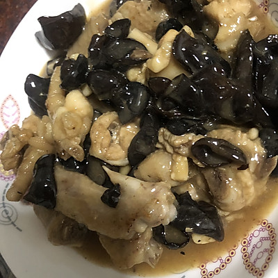 黑木耳炒鸡肉