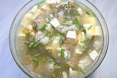 海蛎豆腐裙带菜汤