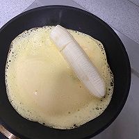 轻食奶酪香蕉蛋卷的做法图解3