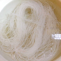 蒜蓉粉丝蒸龙虾  家庭版的做法图解5