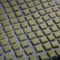 牛奶方块饼干的做法图解4