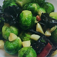 爆炒孢子甘蓝的做法图解3