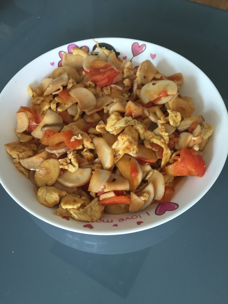 西红柿鸡蛋鸡腿菇的做法