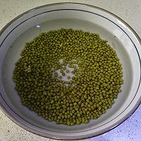 清凉降暑的绿豆汤的做法图解2