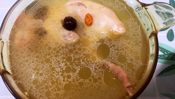 黄芪鸽子汤