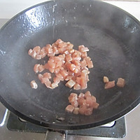 肉丁杂蔬炒馒头丁的做法图解7