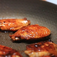 红烧鸡翅——迷迭香的做法图解4