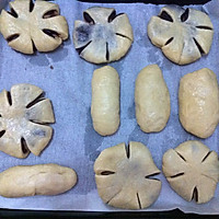 多图·豆沙花型面包+肉松面包（揉一次面就要多种口味这才划算）的做法图解12