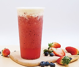 喜茶爆款芝士莓莓水果茶教程配方的做法