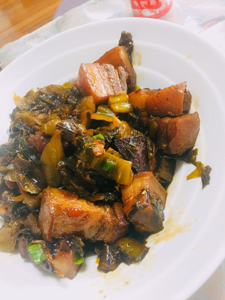 酸菜红烧肉的做法