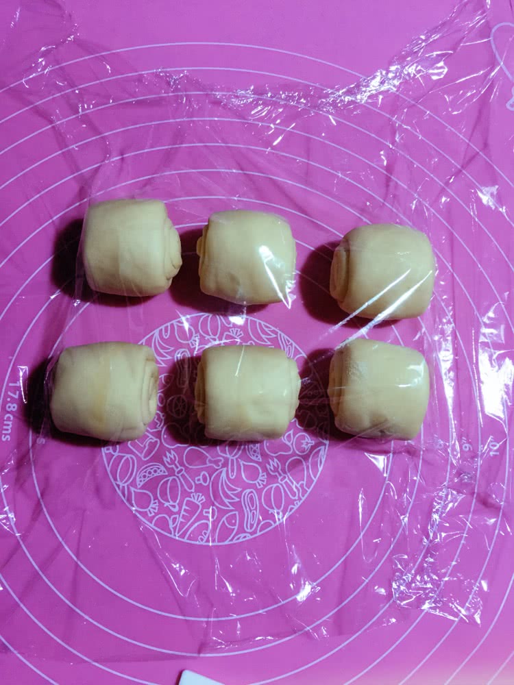 蛋黄酥的做法图解3