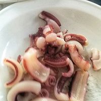 #鸡汁入家宴 感恩正当“食”#炒猪皮肚鱿鱼须的做法图解9