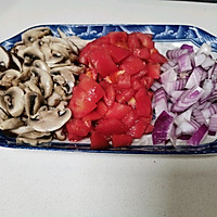 牛肉蘑菇意面（菜很多）的做法图解3