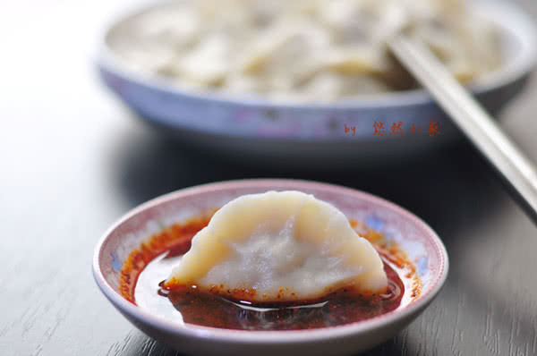 陕西年夜饭必备-莲菜大肉饺子的做法