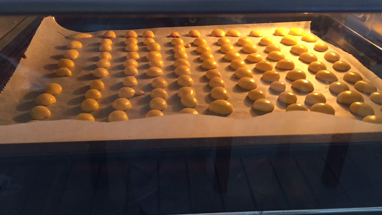 蛋黄溶溶豆(7个月宝宝辅食)