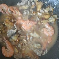 海鲜土豆烩糯米饭的做法图解5