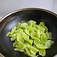 #厨房的鲜香秘诀，太太乐松茸鲜，一餐一筷见鲜香#XO酱炒莴笋的做法图解4