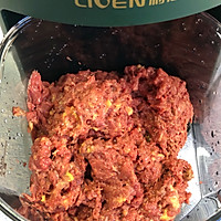 驴肉芹菜蒸饺的做法图解2