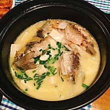 #晒出你的团圆大餐#野生鲫鱼豆腐汤