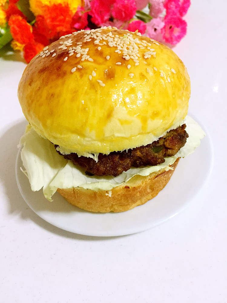 黄金肉饼汉堡的做法