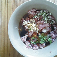 香菇酿肉的做法图解1