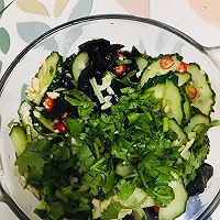 #珍选捞汁 健康轻食季#捞汁黑木耳拌黄瓜的做法图解6