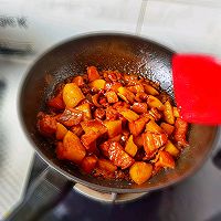#天猫美味妙妙屋#红烧肉炖土豆的做法图解13