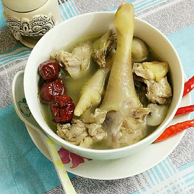 简易版电饭锅冬天里一碗热腾腾的养生心灵鸡汤