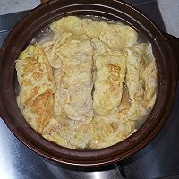 材料简单葱香金灿灿香喷喷的美味猪肉蛋饺煲的做法图解14