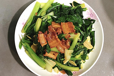 脆肉炒芥蓝菜
