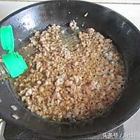 雪菜肉末炒四季豆的做法图解5