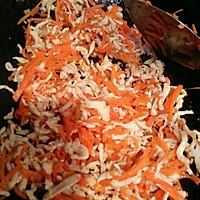 胡萝卜炒鸡丝～美味家常菜的做法图解7