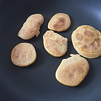 宝宝辅食：香蕉胡萝卜鸡蛋饼（适合8个月以上的宝宝）的做法图解8