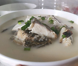 黑鱼豆腐汤的做法