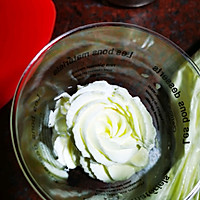 #美食视频挑战赛# 芒果草莓木糠杯的做法图解5