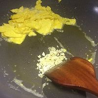 蒜蓉白菜炒鸡蛋的做法图解4