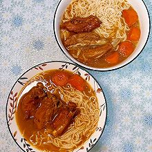 红烧排骨面