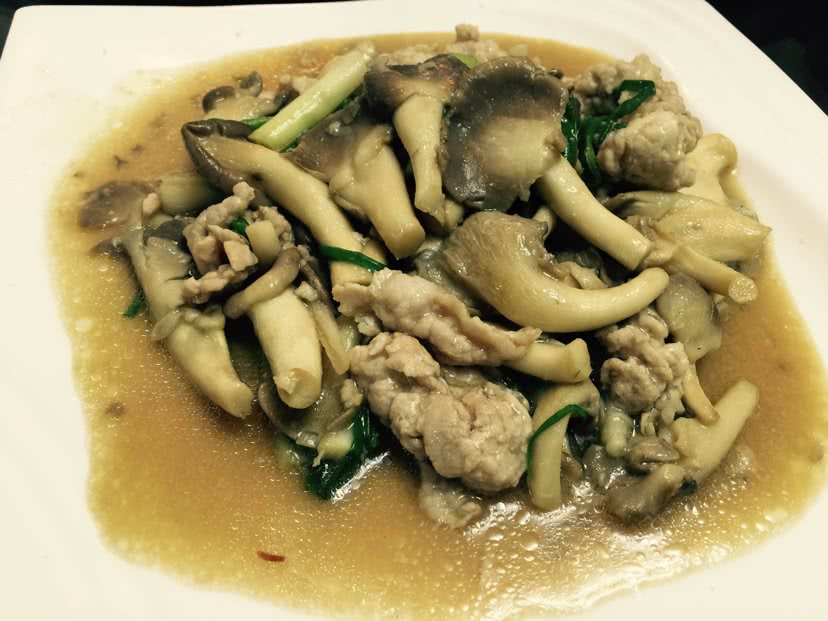 肉片炒草菇的做法图解7
