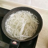 酸辣土豆粉的做法图解4