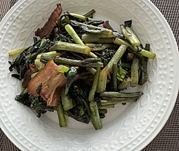 腊肉炒红菜苔的做法