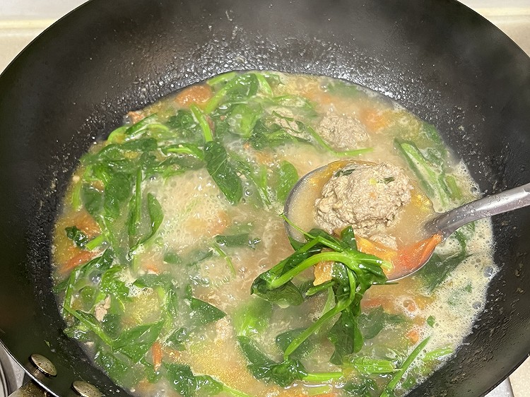 番茄牛肉丸子汤的做法