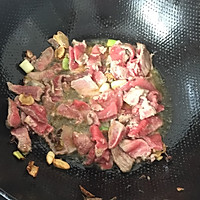 圆菇牛肉小炒的做法图解9