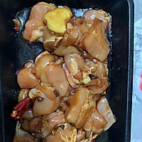 青椒鸡块的做法图解1