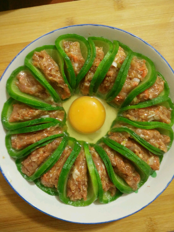 青萝卜蒸肉