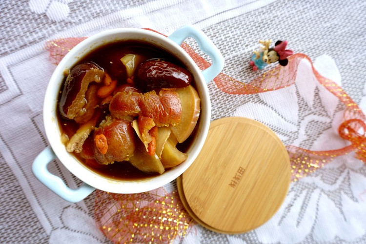 姜枣山楂苹果汤的做法