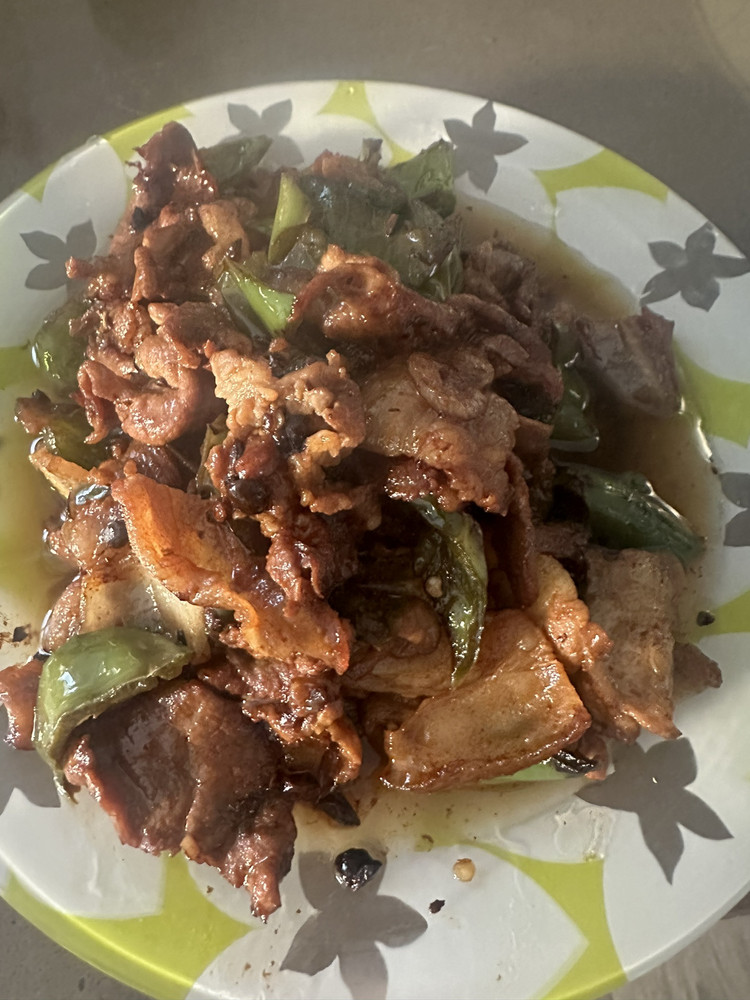 辣椒炒肉✨不输费大厨辣椒炒肉的做法