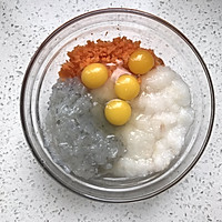 鳕鱼虾丸汤的做法图解1
