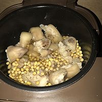黄豆猪蹄汤的做法图解4