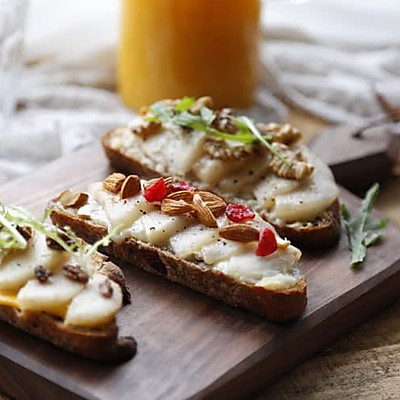 【原麦早餐】蔓陀罗：奶酪洋梨开放三明治